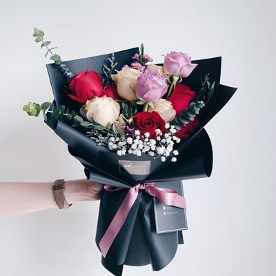 Picture of Evermore Hand Bouquet Flower (50Gram)